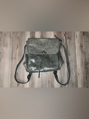 THE SAK Ventura Convertible Backpack/ Crossbody Bag Gray Distressed Leather